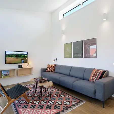 Stunning In Lembruch-dmmer See With Sauna, Wifi And Indoor Swimming Pool Dom wakacyjny