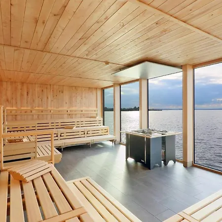 Stunning In Lembruch-dmmer See With Sauna, Wifi And Indoor Swimming Pool Dom wakacyjny