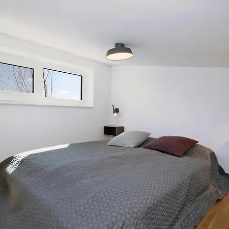 Stunning In Lembruch-dmmer See With Sauna, Wifi And Indoor Swimming Pool * Lembruch