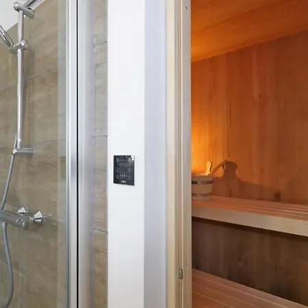 Dom wakacyjny Stunning In Lembruch-dmmer See With Sauna, Wifi And Indoor Swimming Pool Lembruch