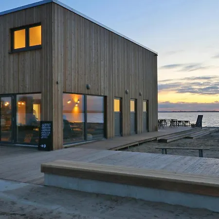 Stunning In Lembruch-dmmer See With Sauna, Wifi And Indoor Swimming Pool *